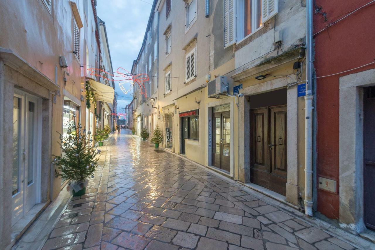Studios & Apartments Porto Zadar Buitenkant foto